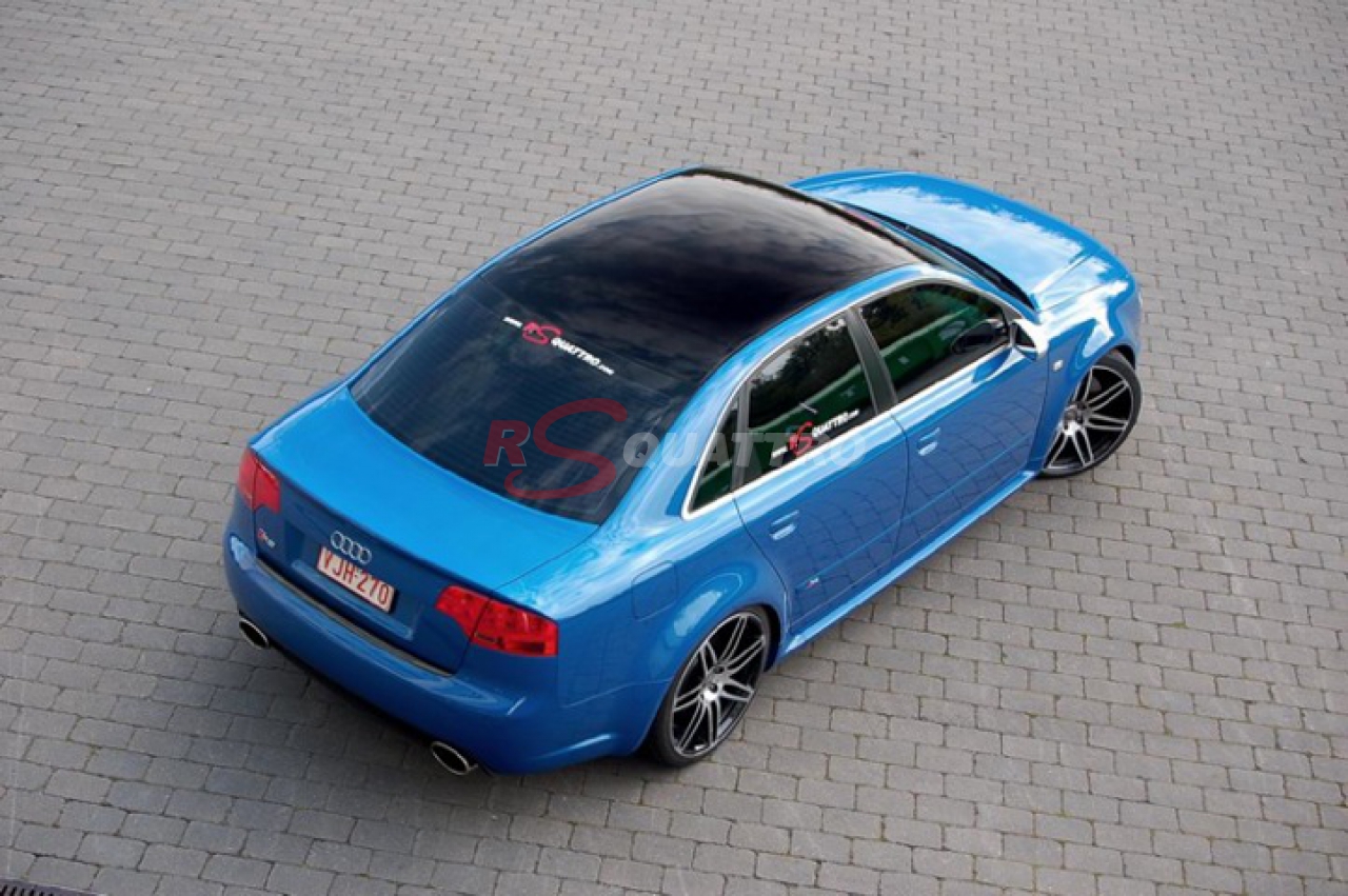 Audi RS4 B7 2006 スプリントブルー 1/18（AUDI - A4 RS4 2006）